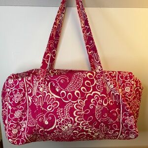 Vera Bradley‎ Large Vibrant Pink and White Patterned Women's Duffle Bag
